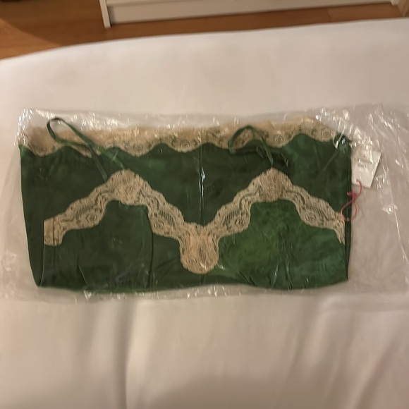 Gold Hawk cami - Picture 5 of 6